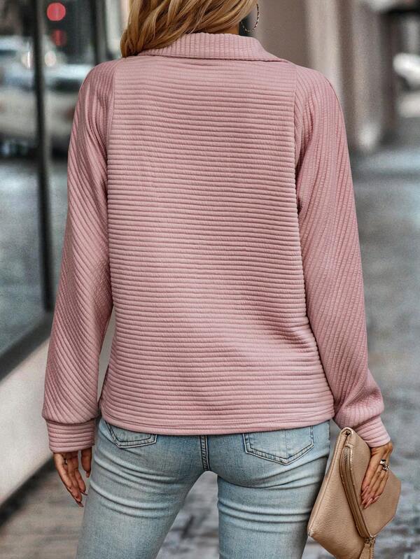 Mae | Elegant V-Neck Sweater