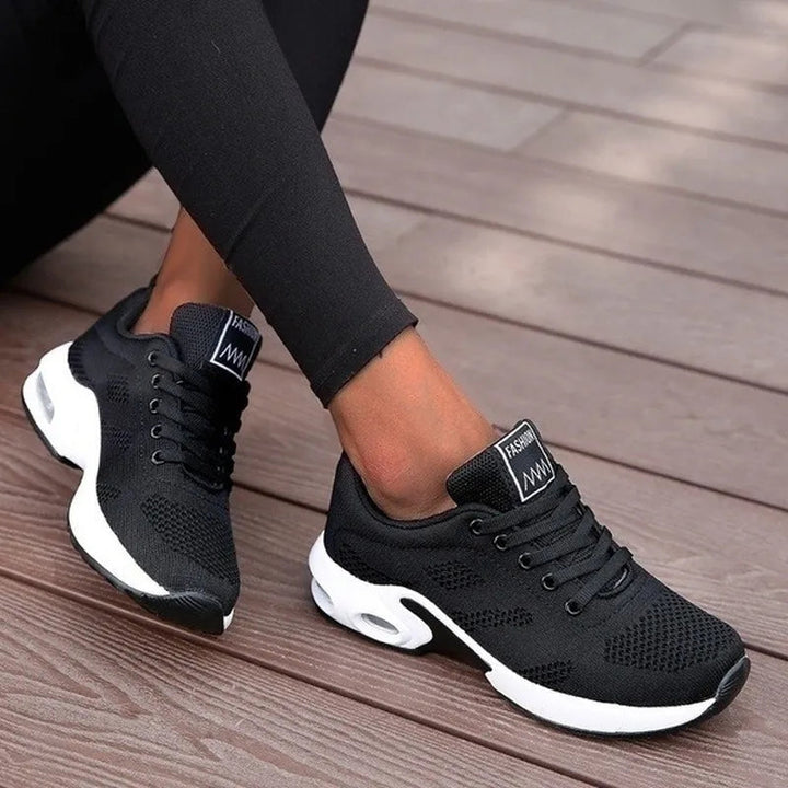 Lune | Comfortable Orthopedic Sneakers