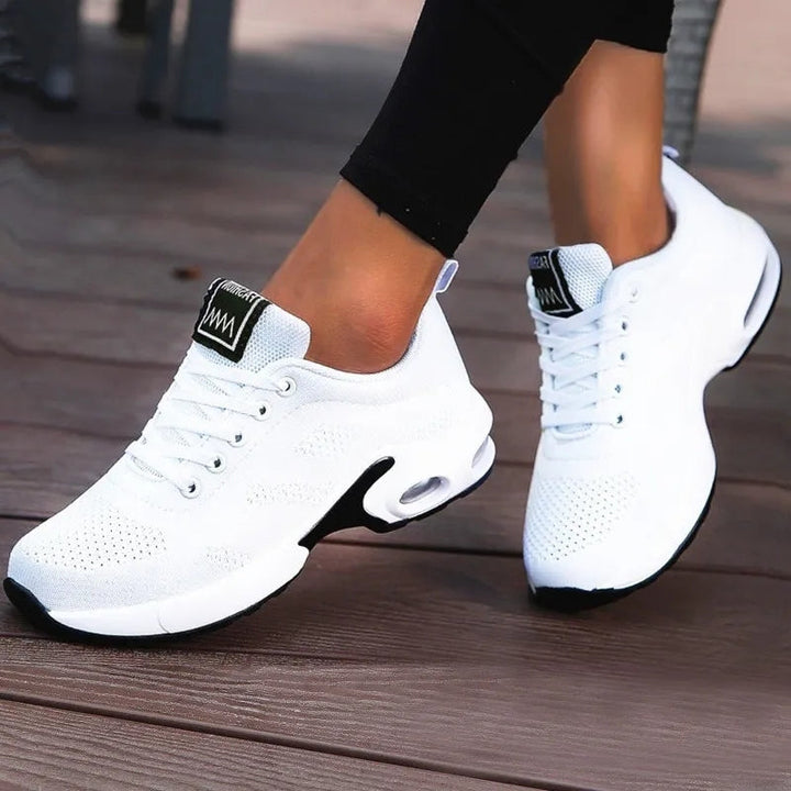 Lune | Comfortable Orthopedic Sneakers